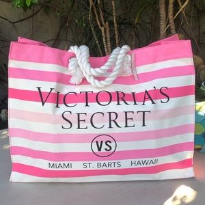 Victoria’s Secret Large pink /white striped Tote Bag. Rope Handles. NWOT